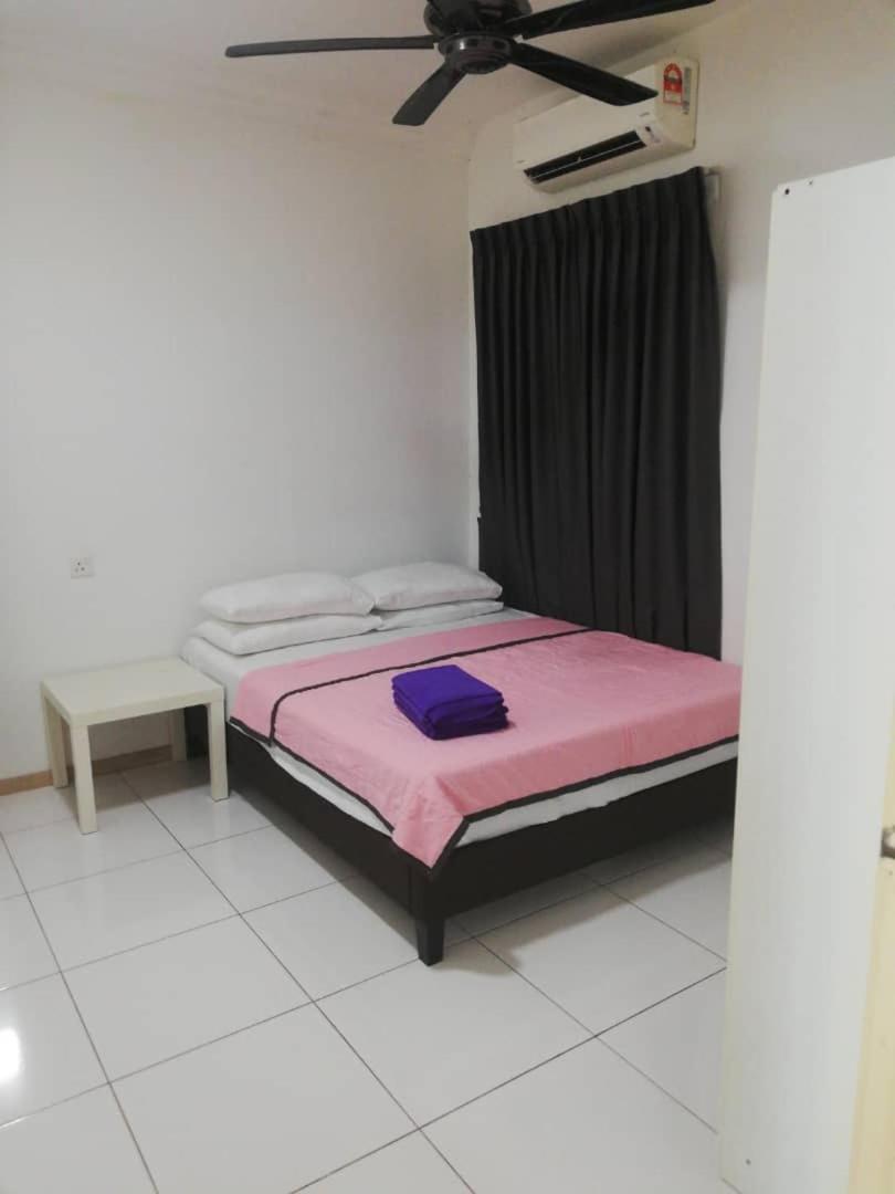 Vista Alam Studio Units - Pool, Food Court Shah Alam Room photo