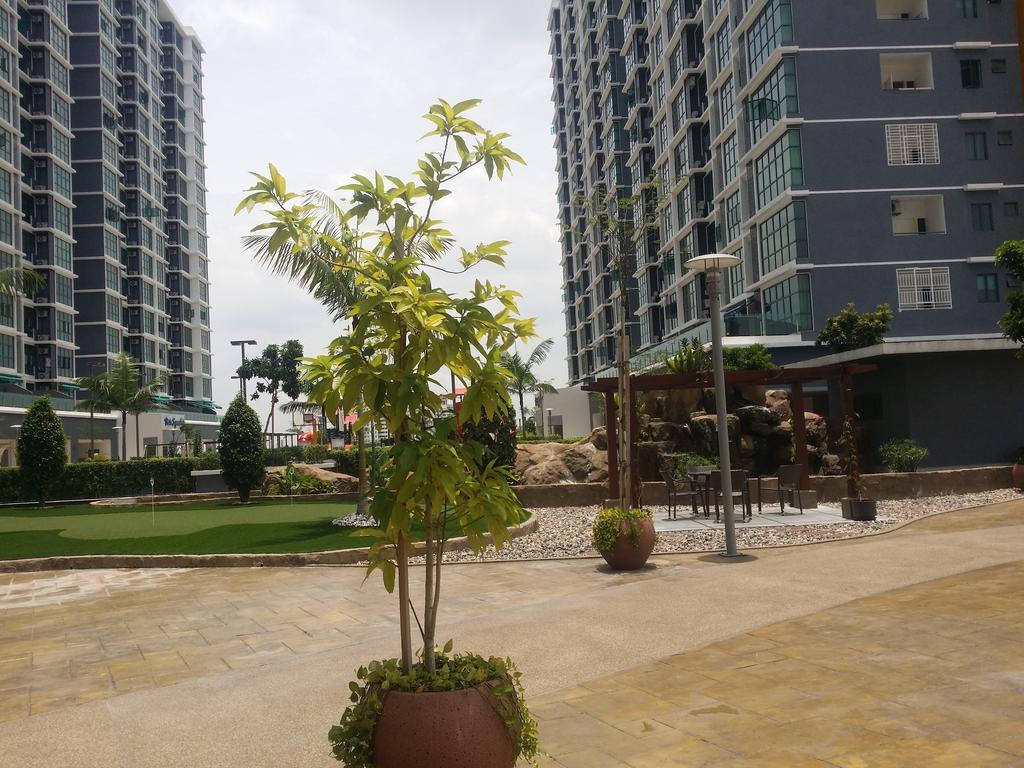 Vista Alam Studio Units - Pool, Food Court Shah Alam Exterior photo