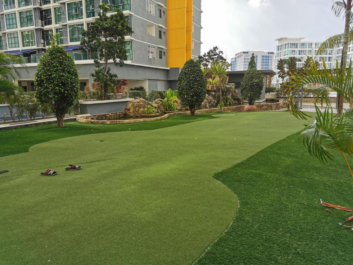 Vista Alam Studio Units - Pool, Food Court Shah Alam Exterior photo