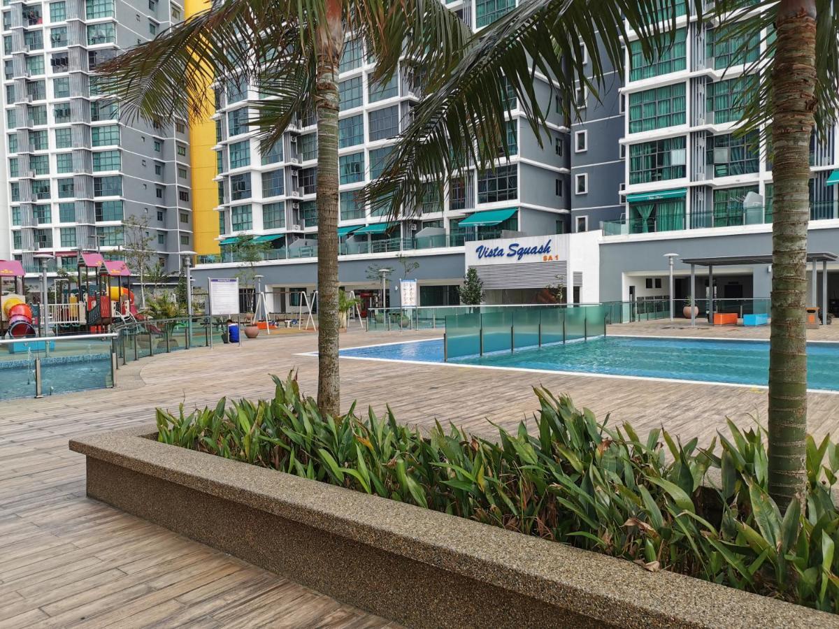 Vista Alam Studio Units - Pool, Food Court Shah Alam Exterior photo